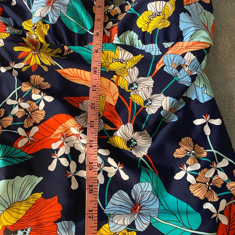 Ellen Tracy  Tankini Top Bright floral and striped pattern women Sz 10 - Picture 6 of 6